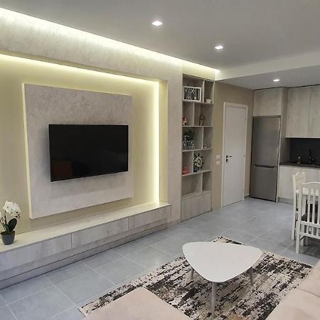 Deluxe Apartment Влёра Экстерьер фото