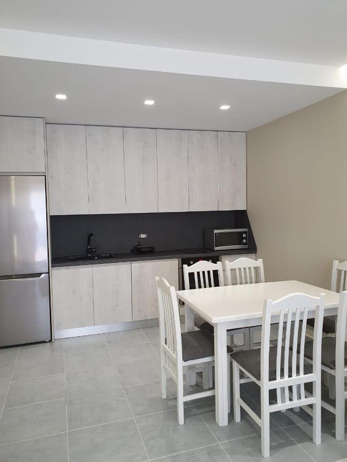 Deluxe Apartment Влёра Экстерьер фото