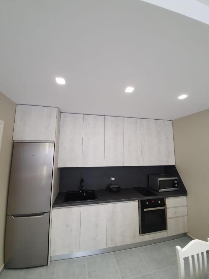 Deluxe Apartment Влёра Экстерьер фото